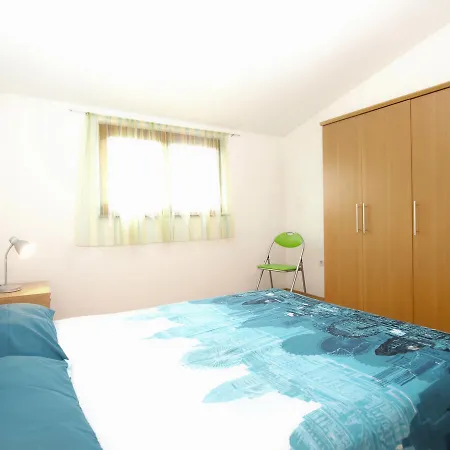 شقة Mileva 1596 *